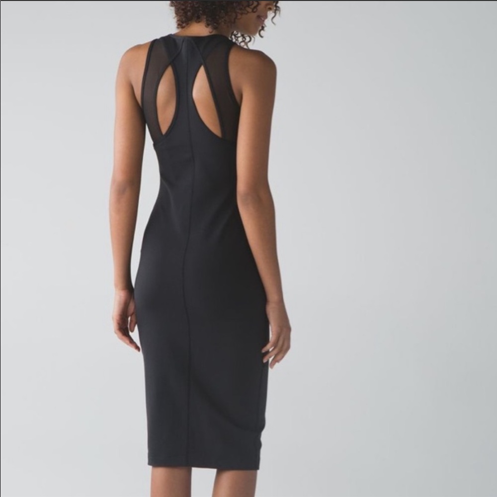 Lululemon globetrotter dress